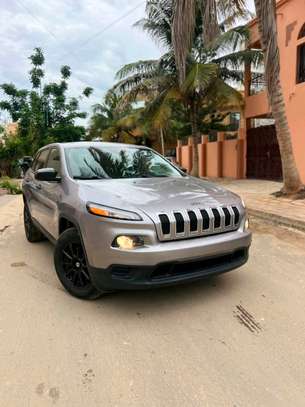 Jeep cherokee 2018 automatique ésance 4 clinder 2.4 . image 5