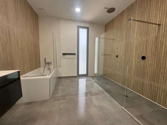 Duplex picine privé F5 à louer aux Almadie route Almadie image 9