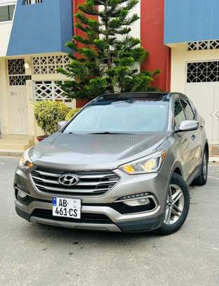 Hyundai Santafe 2018 full option image 10