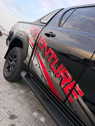 Toyota hilux adventure 2018 image 9
