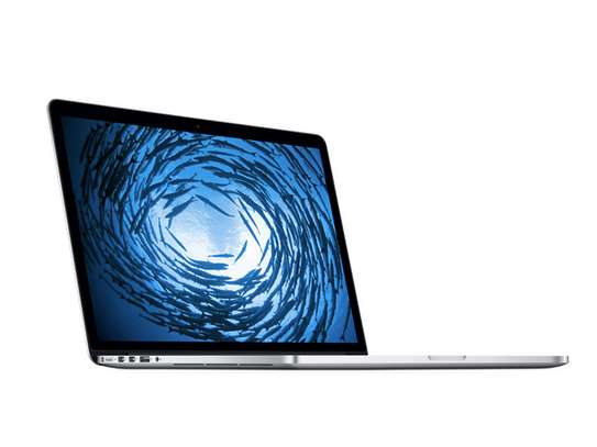 Macbook pro retina Corei5 /i7 image 3