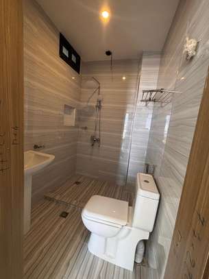 APPARTEMENT image 11