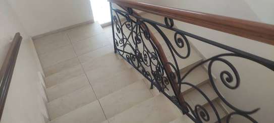 Maison habitable à ngor Almadies image 3
