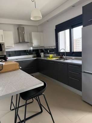 Appartement meublé à louer point e image 9