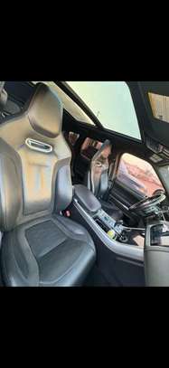 Range Rover SVR image 4