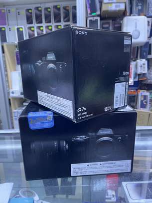 SONY ALPHA IV + OBJECTIF 20-70mm image 2