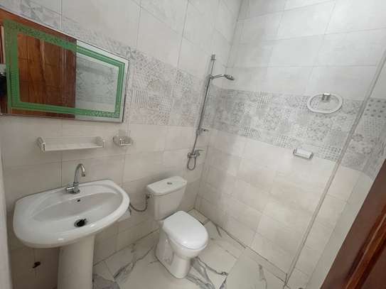 Appartement 2 chambres, Salon, 3 cours, espace familiale image 7