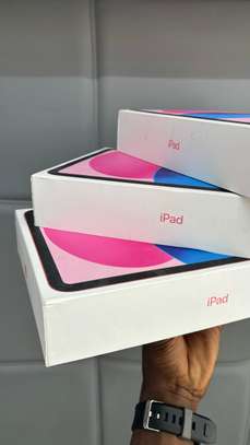 Ipad A16 (11th) image 2