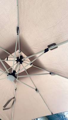 Parasol déporté /parasol banane image 2
