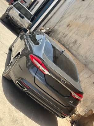 Ford Fusion Full Option image 6