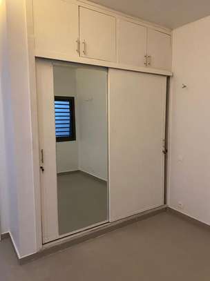 Superbe appartement F4 à louer aux mamelles image 4
