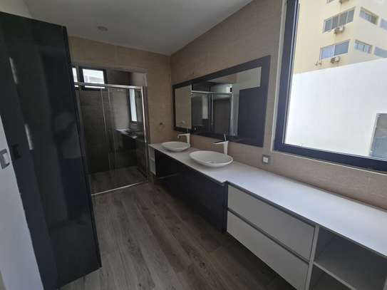 Belle villa d'architecte aux Almadies image 7