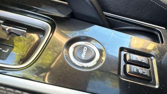 Mitsubishi Outlander image 7