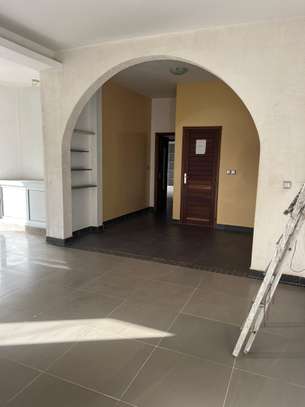 Bel appartement à Onomo (non loin de l'hôtel ONOMO) image 4