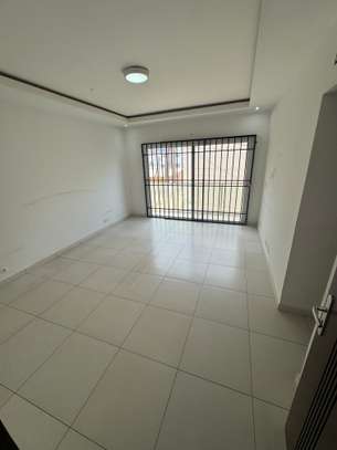 Appartement type F5 - 220m2 - Mermoz Pyrotechnique image 9