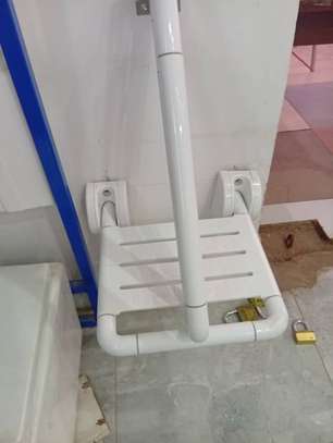 Siege et bras d appui pour personne âgée image 3