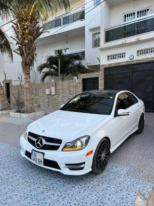 MERCEDES C300 2013 image 2
