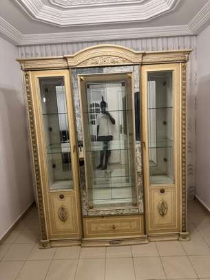 Vitrine Vaisselier de luxe image 1