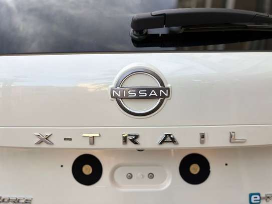 Nissan SUV 2022 image 5
