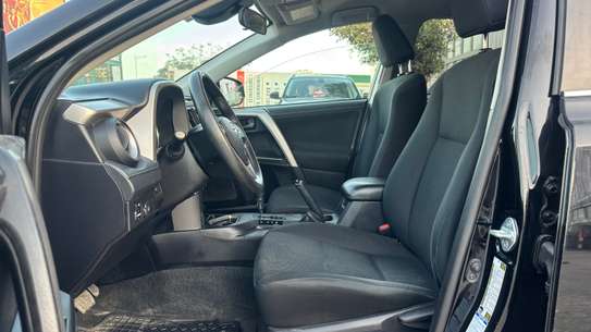 TOYOTA RAV4 (4x4) image 12