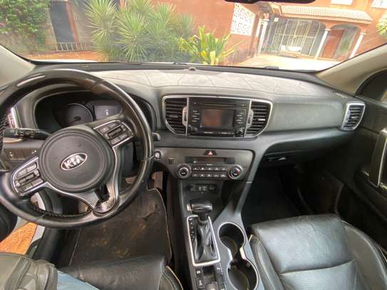 KIA SPORTAGE FULL OPTION image 7