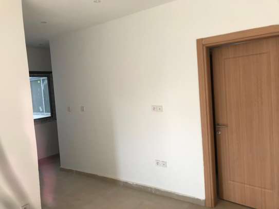 Appartement spacieux rue 10 image 3