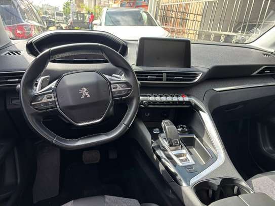 Peugeot 3008 2019 image 5