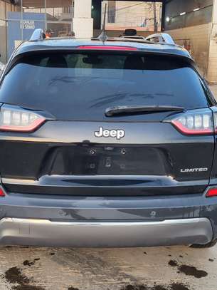 JEEP CHEROKEE image 3