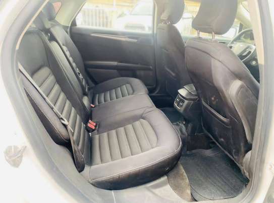 Ford fusion image 8