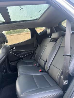 Hyundai Santafe 2017 image 3