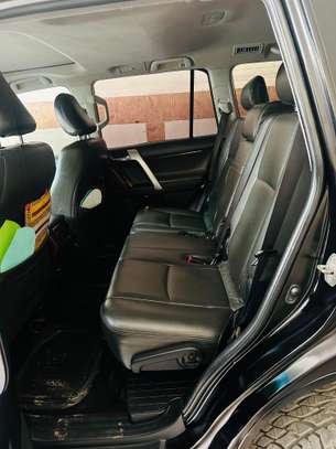 Toyota Prado 2017 image 6