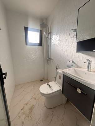 APPARTEMENT image 7