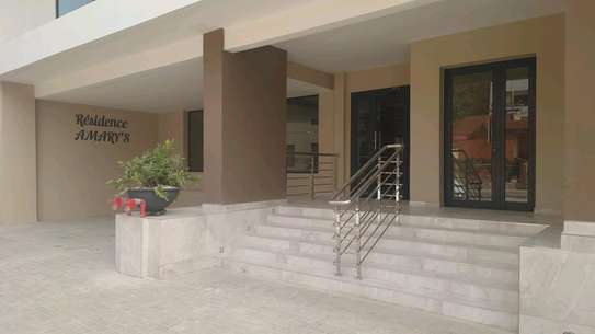 T4 à  louer au point E image 1