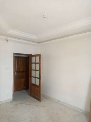 Sacré cœur derrière BEM appartement et studio disponible image 6