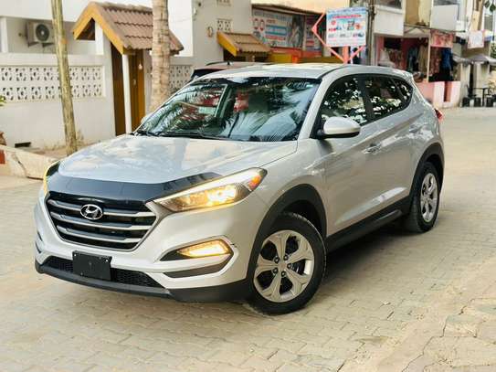 HYUNDAI TUCSON 2016 image 9