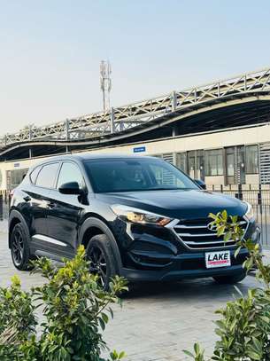 Hyundai Tucson 2017 image 2