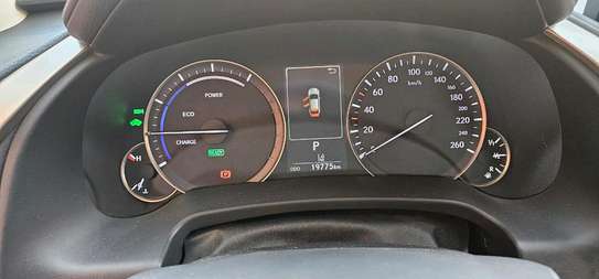 Lexus image 2