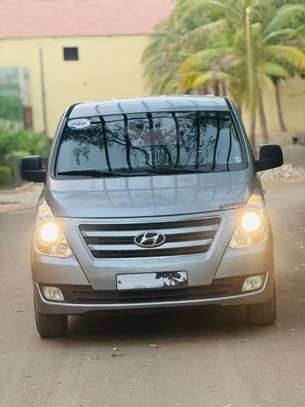 Hyundai Grand Starex 2017 image 2