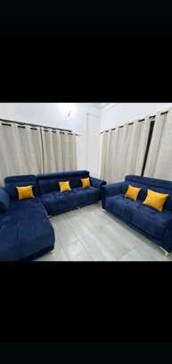 Salon angle image 1