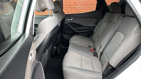 Hyundai Santa Fe 2017 image 6