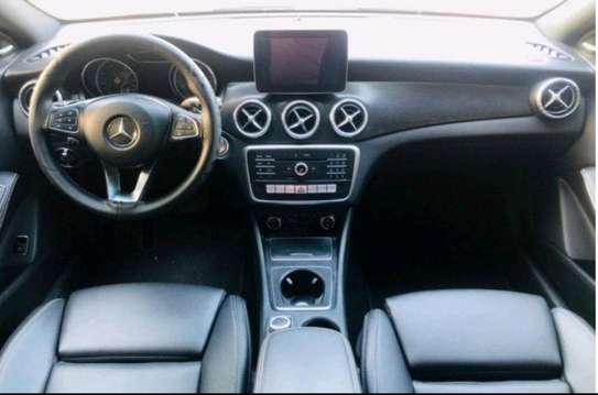 Mercedes CLA image 7