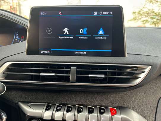 PEUGEOT 3008 2019 image 9