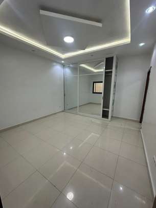 APPARTEMENT À LOUER – ALMADIES, ZONE DE RECASEMENT image 3