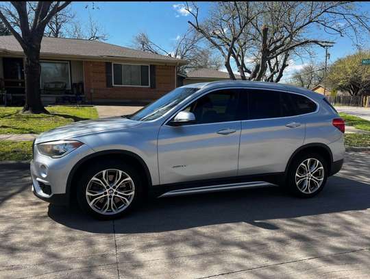 BMW X1 image 4