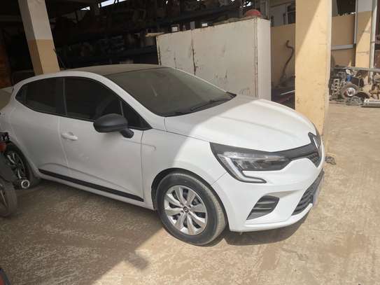 Renault Clio image 9