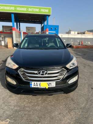 Hyundai Santa Fe image 1