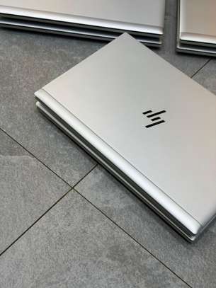 Hp elitebook 835 G7 image 5