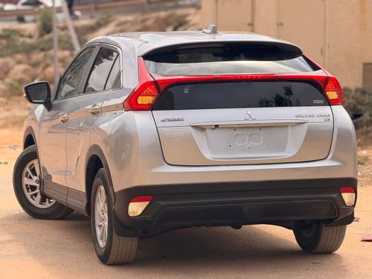 MITSUBISHI ECLIPSE 2019 image 6