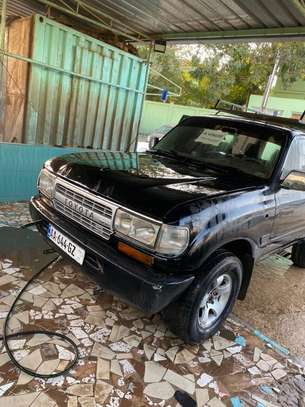 Toyota land cruiser ancien modèle image 2