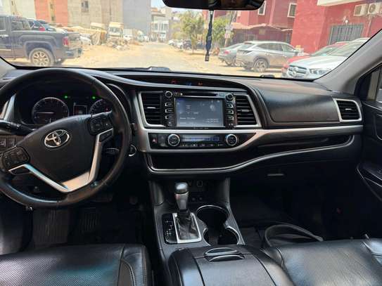 Toyota Highlander 2018 image 2
